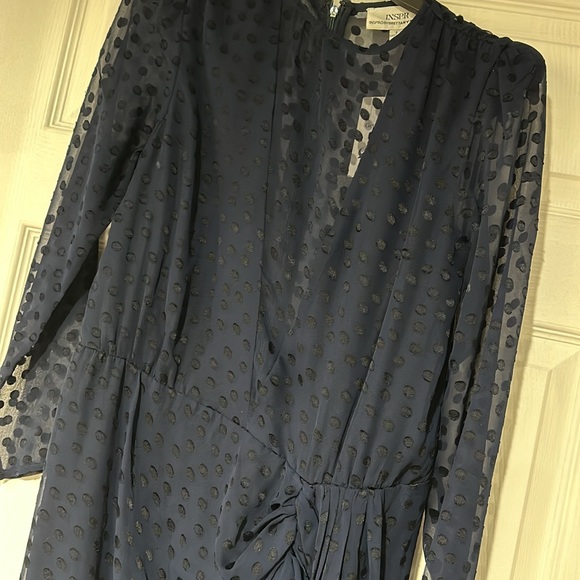 Dress - Picture 4 of 6